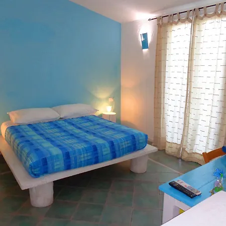 Albaluccia Bed & Breakfast